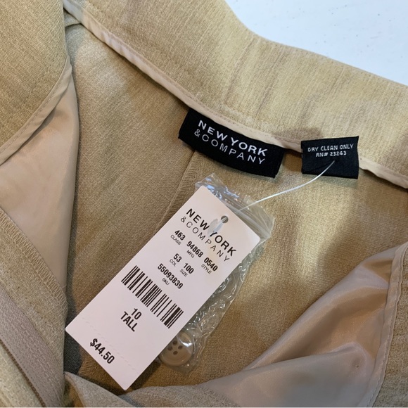 New York and Company The Karina, textured tan pant - Picture 6 of 6